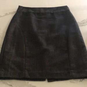 Banana republic polyester and lined skirt